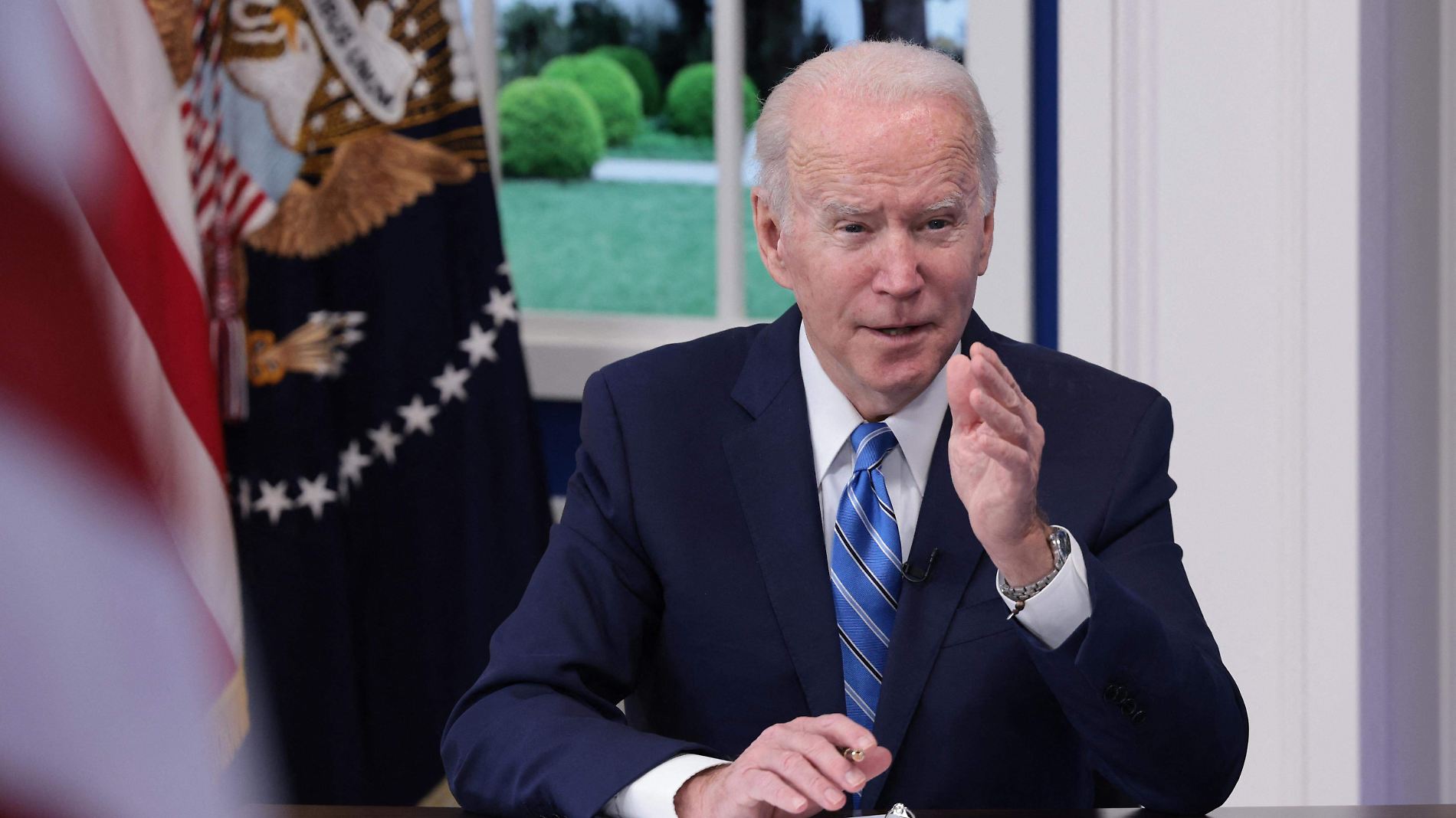 Biden busca poner fin a Quédate en México; recurre a la Corte Suprema